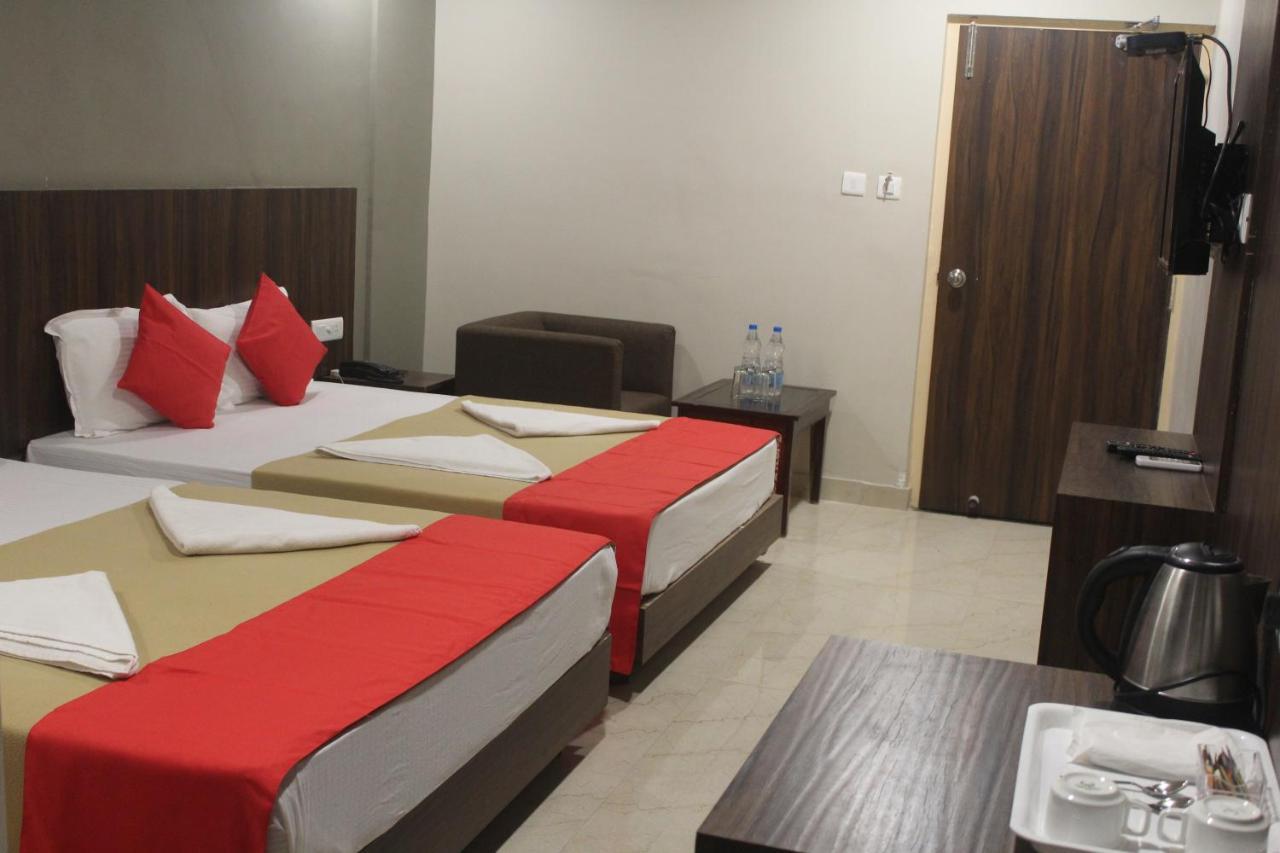 Hotel Janaki Pride Puri Exterior photo